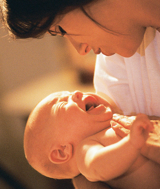 ลูกร้องกลั้นอันตรายไหมนะ