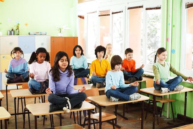 ปลูกฝังจริยธรรมให้ลูก