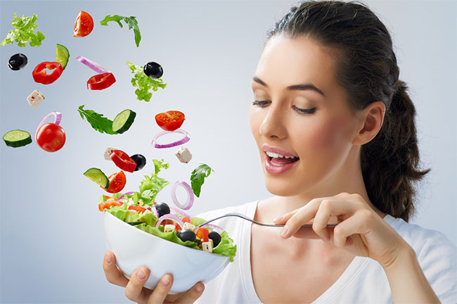 8 วิธีการกินอาหารอย่างใส่ใจสุขภาพ