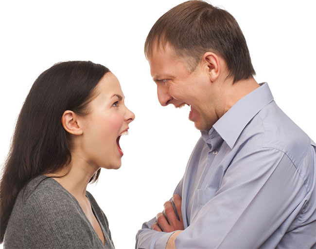 คู่รักทะเลาะกัน สามีภรรยาทะเลาะกัน
