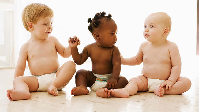 พัฒนาสมองลูกวัยแรกเกิดตามประสาทสัมผัส