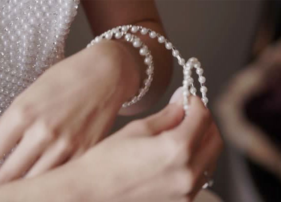 อุปกรณ์สวมข้อมือลดอาการพาร์กินสัน