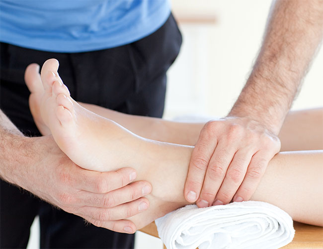 8 วิธีหยุดปวดข้อจากโรคเอสแอลอี