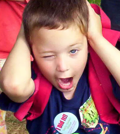 “ดังนอกบ้าน” กลเม็ดจัดการคุณหนูจอมแผดเสียง