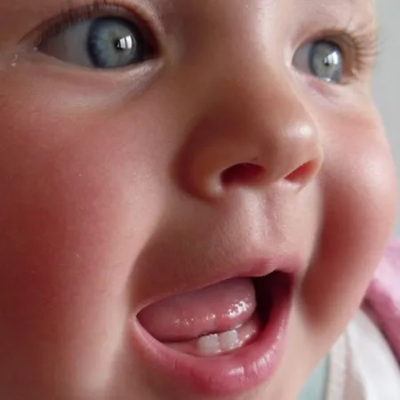 ฟันกำลังขึ้น