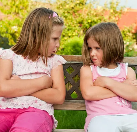 พี่มุมน้ำเงิน น้องมุมแดง ทะเลาะกันอยู่ได้