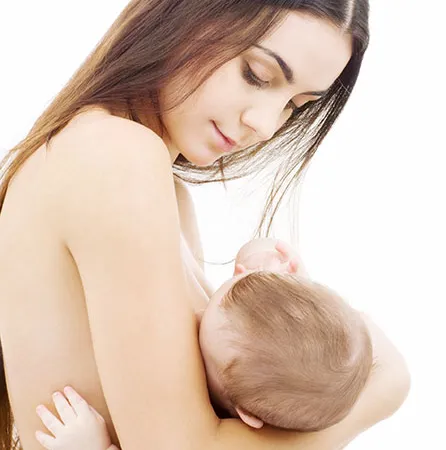ลูกดูดนมแม่เหมือนไม่อิ่ม อยากให้นมผสมเสริม