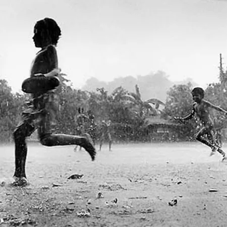 เล่นน้ำสงกรานต์ไม่ระวังเสี่ยงเป็นโรคตาแดง