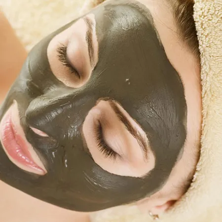 สารพัดวิธีมาส์กหน้า มาส์กทองคำ มาส์กพิษผึ้ง