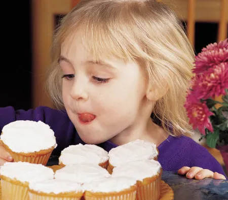 ลักษณะการทานที่ถูกต้องสำหรับเด็กอายุ 1 ขวบ