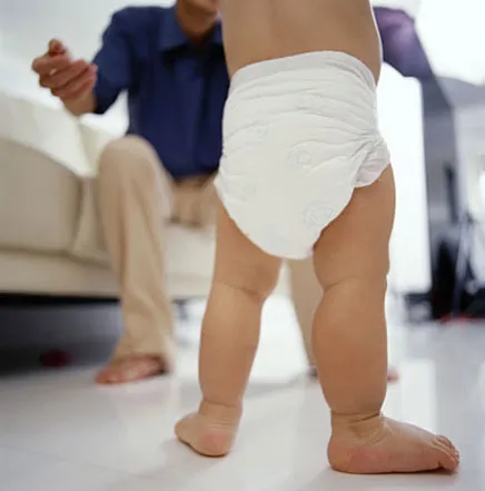 ควรให้ลูกเลิกใช้ผ้าอ้อมสำเร็จรูป และฝึกให้ลูกหัดขับถ่าย