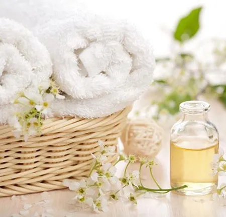 การบำบัดด้วยน้ำมันหอมระเหย Aromatherapy