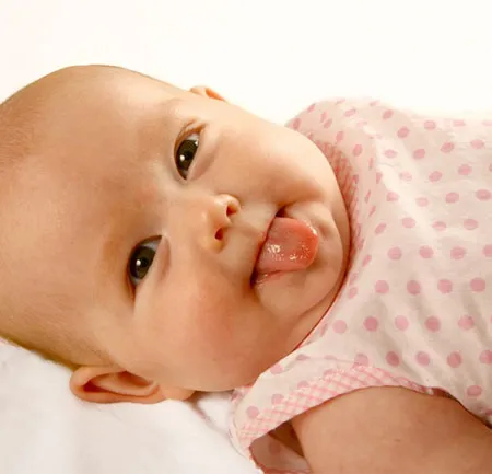 พัฒนาการด้านร่างกายและการเคลื่อนไหว 0-12 เดือน