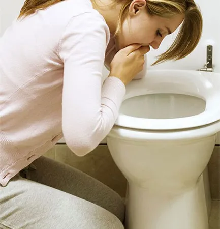 อาเจียนเพราะอะไรคะ