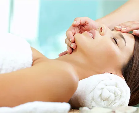 10 วิธีดูดีหลีกหนีความแก่ชรา