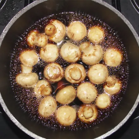 เห็ดทอดน้ำมันที่ซุ้มสลัด