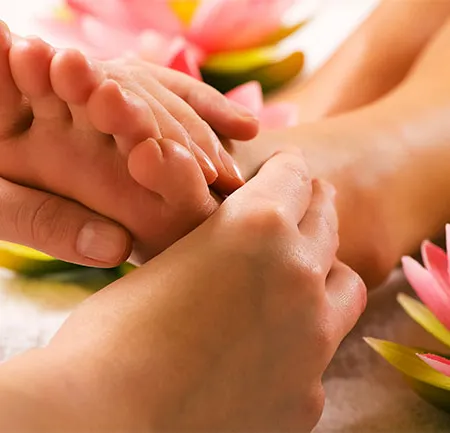 การนวดกดจุดสะท้อนฝ่าเท้า