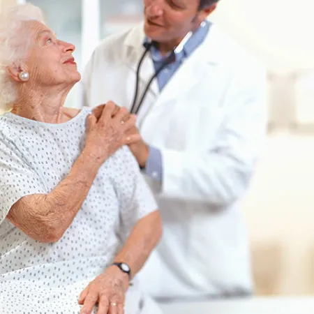 การพูดคุยและสัมผัสช่วยลดความเจ็บปวด