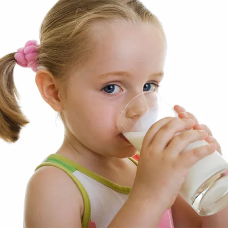 เด็กอายุ 1 ขวบทานนมเป็นอาหารหลักไม่พอ