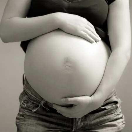 โรคติดต่อสามารถถ่ายทอดจากแม่สู่ลูกมีอะไรบ้าง