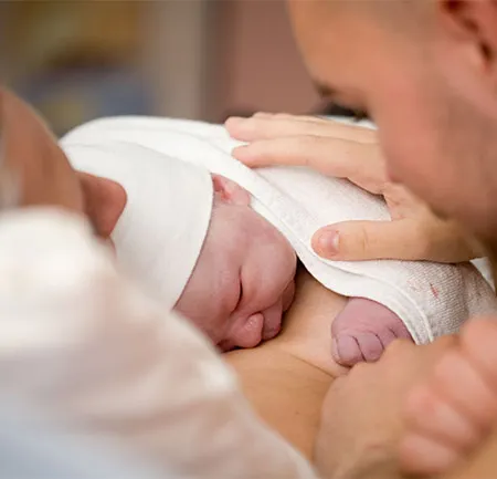 วิธีดูแลสุขภาพคุณแม่คลอดปกติกับคลอดผ่าตัด