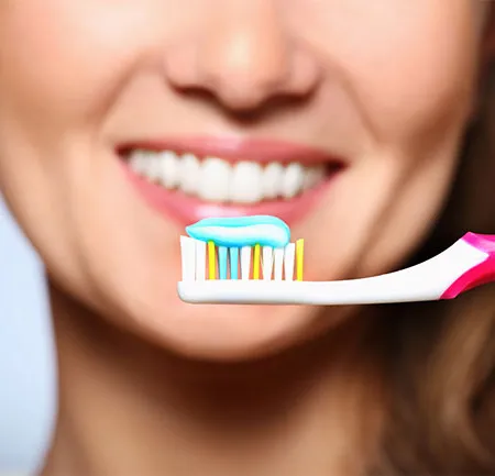 อยากให้ฟันขาวใช้ยาสีฟันแบบไหนดี