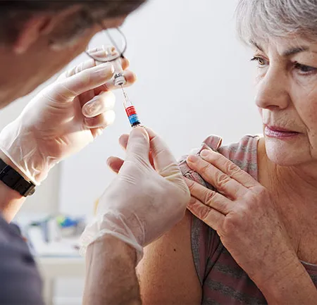 วัคซีนสำหรับผู้ใหญ่ และผู้สูงอายุ