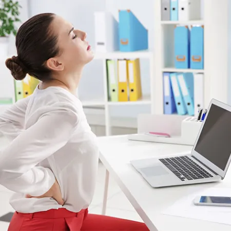 อาการปวดชาตามร่างกายหนุ่มสาวออฟฟิศ